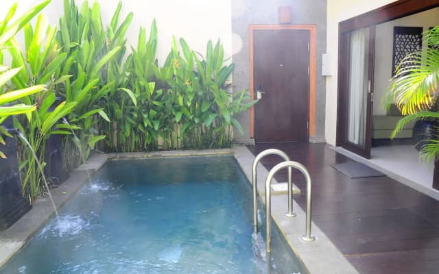 Puri Mesari Suites - photo 5