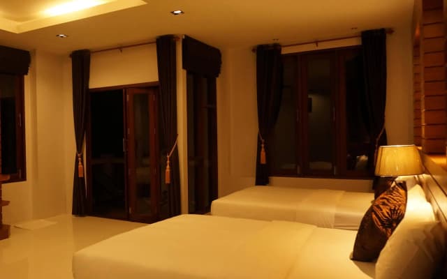 Lanta Intanin Resort - photo 4