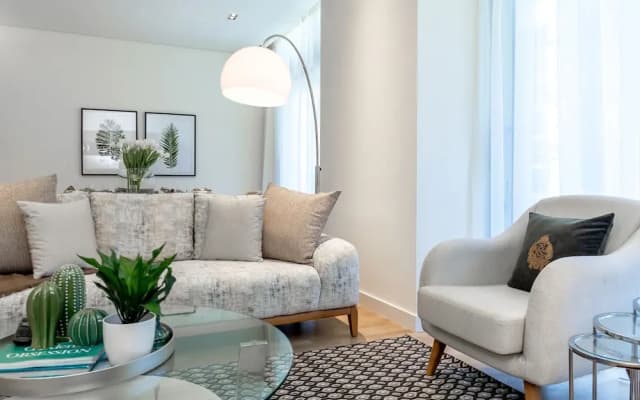 Driven Holiday Homes - City Walk 22 - photo 3