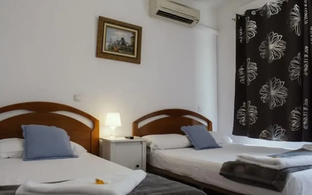 Apartamentos Sleep in Madrid - photo 2