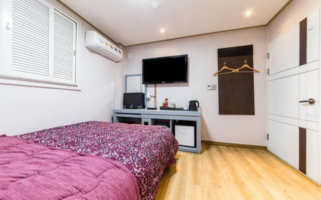 Bobos Motel - photo 3