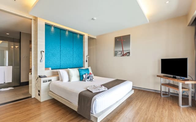 Cape Sienna Gourmet Hotel & Villas - photo 3