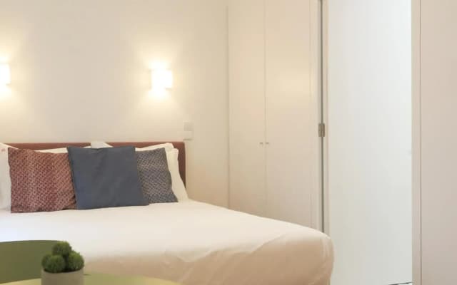 Chiado modern apt with ac elevator green terrace - photo 2