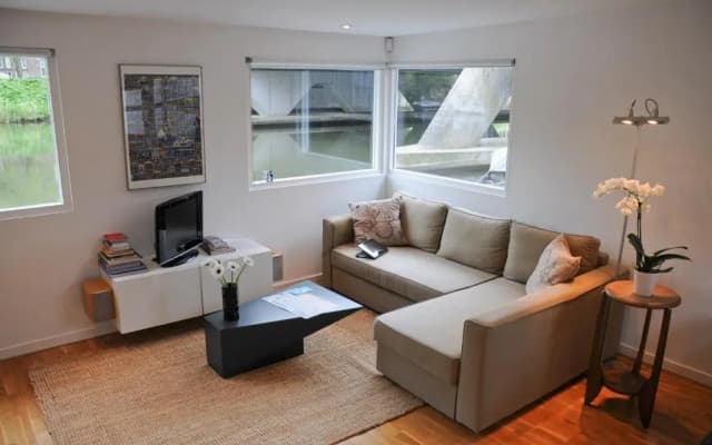 Bed Breakfast Boat - photo 2