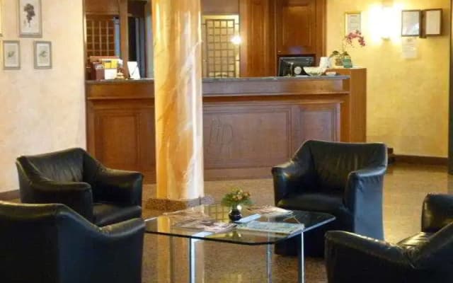 Hotel Pasteur - photo 2