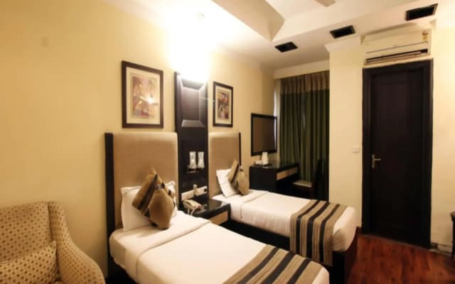 The Oakland plaza - Nehru Place by Orion Hotels - photo 3