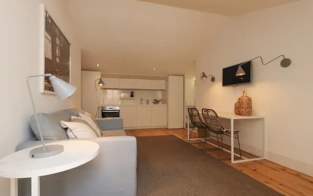 Combro Suites by Homing - photo 3