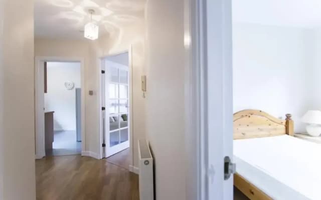 2 Bedroom Flat In Edinburgh - photo 5