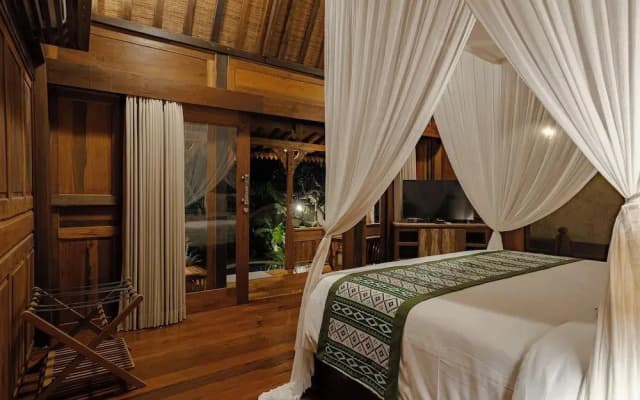 Hidden Saren Villa Ubud - photo 2