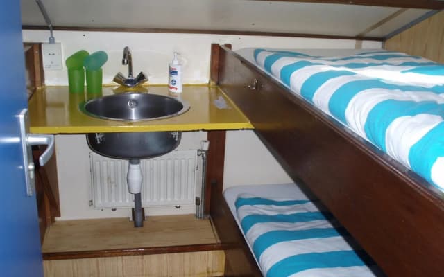 Intersail hostel Amsterdam - photo 3