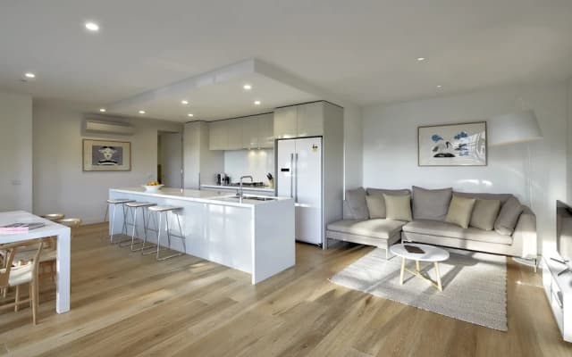 381 Cremorne Apartments - photo 3