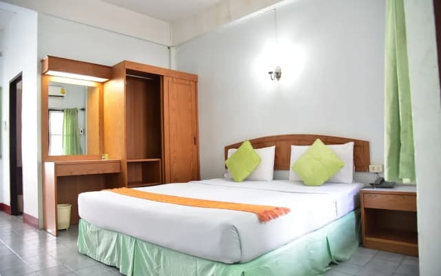 Dragon Serviced Apartment - photo 3
