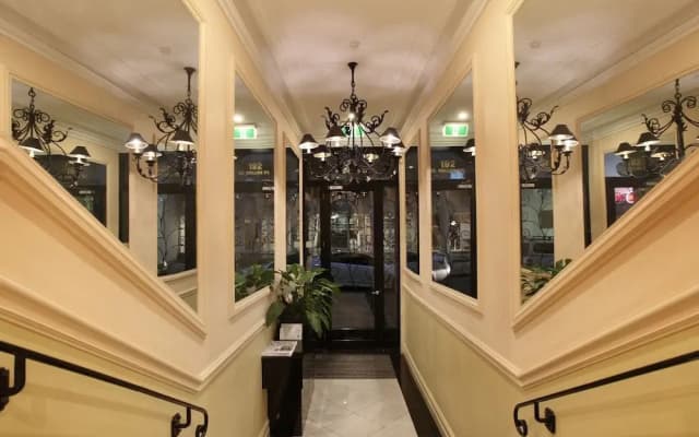 StayCentral - Little Collins (CBD) - photo 2