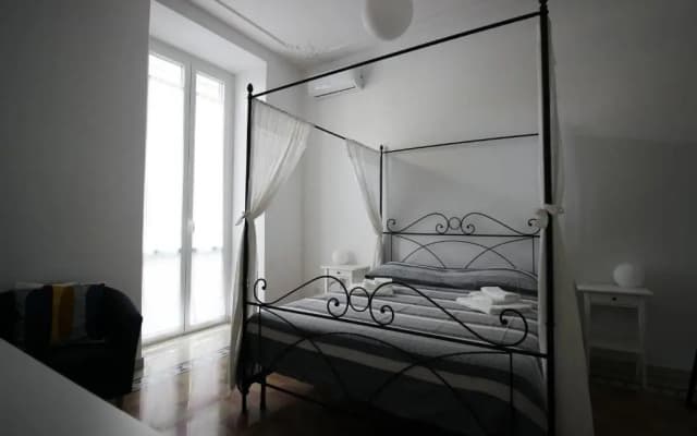 Charming Apartment Near Piramide - photo 2