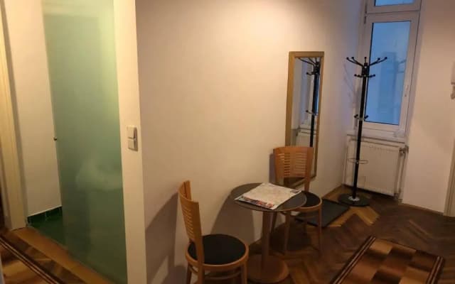 Central-Located Flat - photo 2