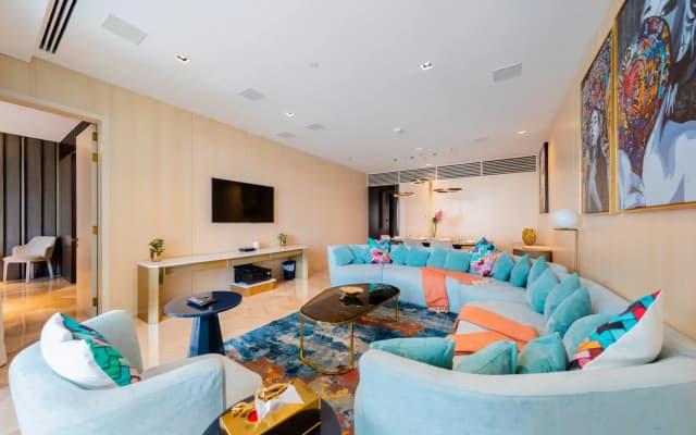 DXB - Five - 30308 - PJ - photo 2