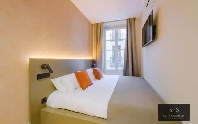 Santa Sofia Suites - photo 2