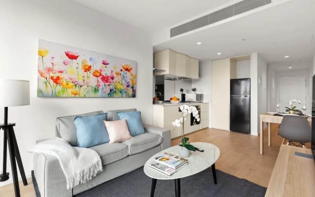 Melbourne Square 1 Bed - photo 4
