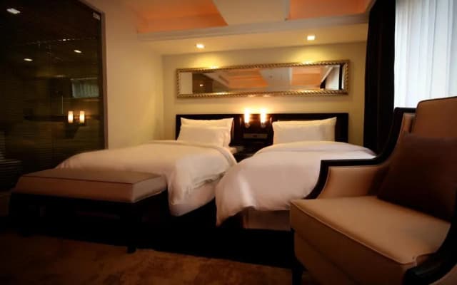 Gulliver's Tavern Hotel - photo 5