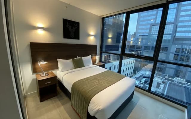 Flinders Street Apartments - photo 5