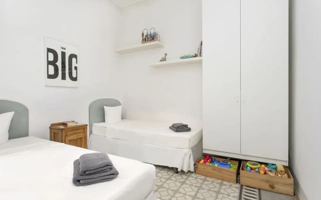 Spacious and luminous flat with balcony - photo 4