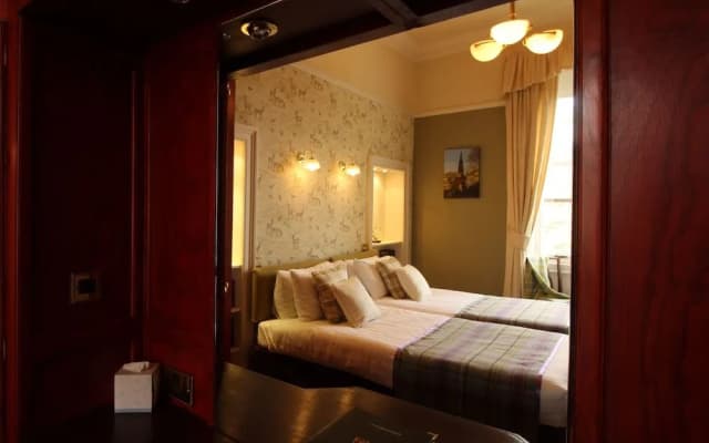 Dunedin Guest House - photo 2
