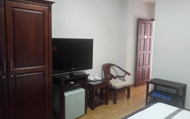 Phu Loc Hotel - photo 2