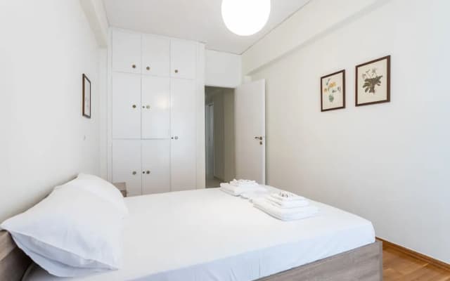 Comfy Flat In Good Location - photo 2