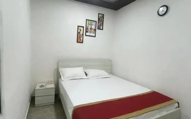 Hotel Mid Town - photo 5