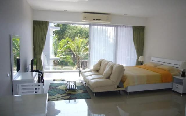 Chic Condo Unit A303, A306, A307, A308, A406 - photo 2