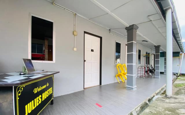 Julies Hostel Taman Negara - photo 2