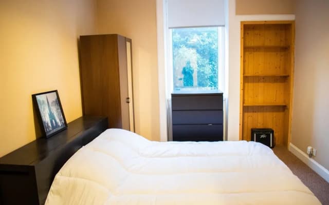 1 Bedroom Flat by Leith Walk - photo 4