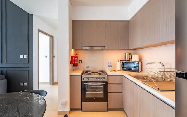 The Elevated Abode 1BHK Apt in Downtown - photo 4