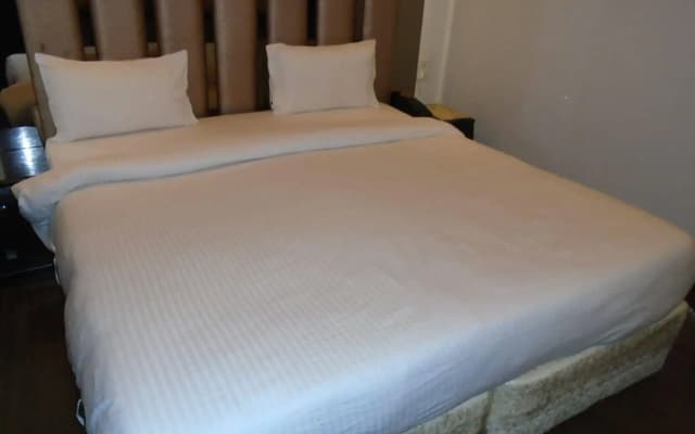 Hotel Gold Souk - photo 4