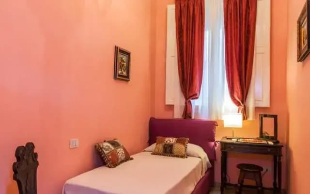 Bargello Sweet Apartment - photo 2