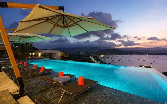 UniQue BoutiQue Resort - photo 4