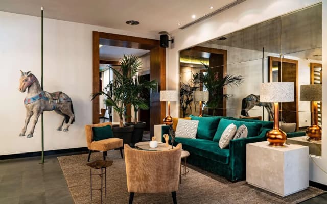 Vincci Soho Hotel - photo 2