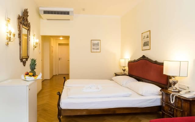 Hotel Royal - photo 2