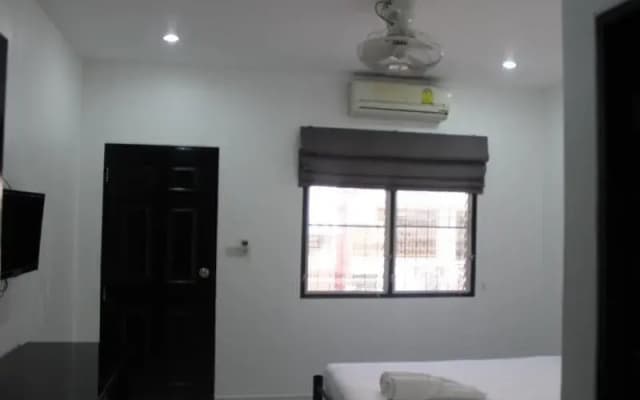 Max Guesthouse - photo 3