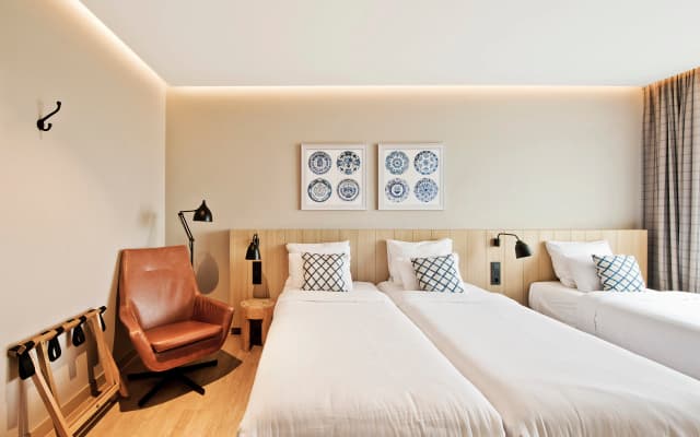 Urban Lodge Hotel - photo 4