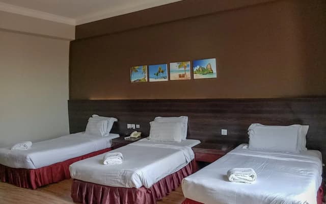 Hotel Langkasuka - photo 2