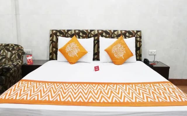 OYO 2705 Hotel Preet Palace - photo 3