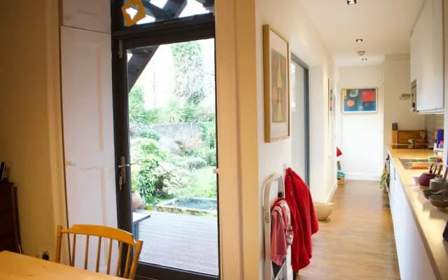 Stylish Georgian Apartment in Leith - photo 3
