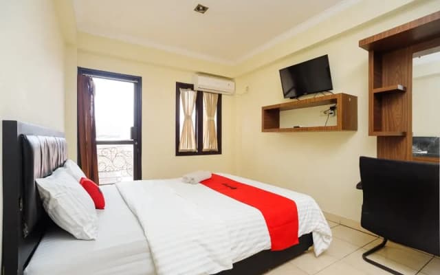 RedDoorz near GOR POPKI - photo 4