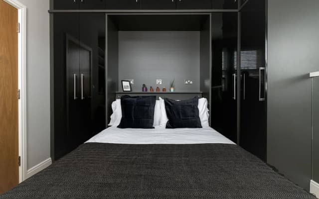 3 Beds 2 Baths Penthouse - photo 4