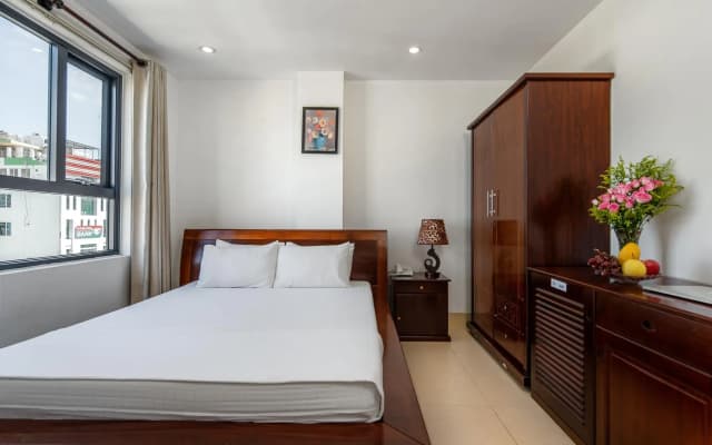 Lotus Rock Hotel - photo 3