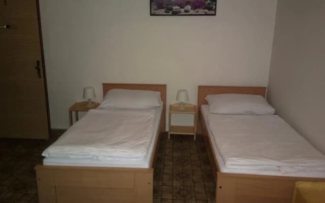 Hostel 4 U - Dolni Chabry - photo 3