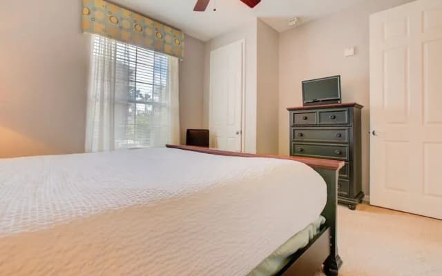 Lakefront Luxury - photo 2