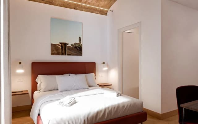 Urban Vatican Rooms - photo 4
