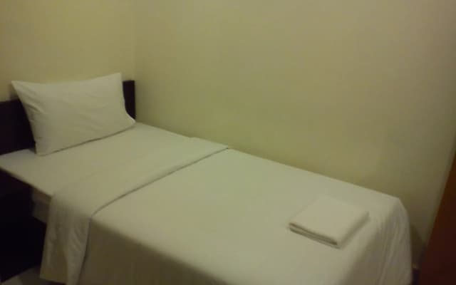 YB One Hotel - photo 2